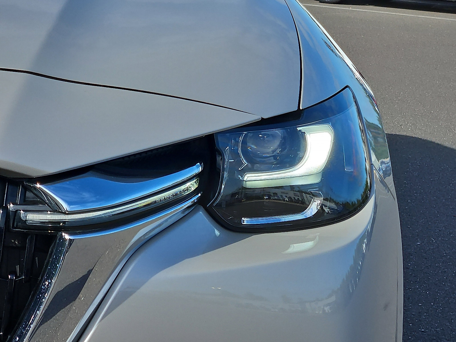 Certified 2025 MAZDA CX-90 3.3 Turbo S w/ Premium Package image 8