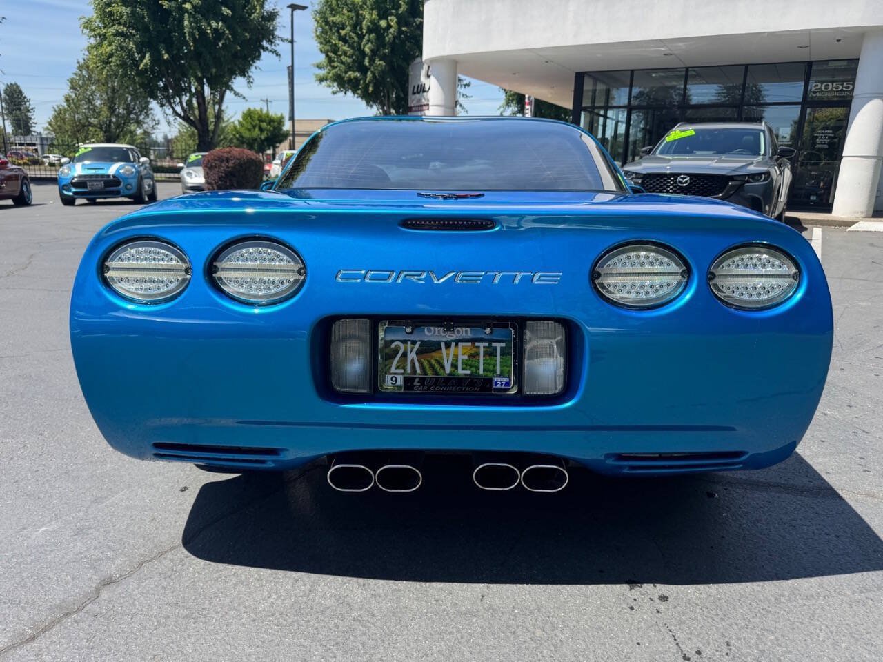 Used 2000 Chevrolet Corvette Coupe w/ Performance Handling Pkg RWD image 4
