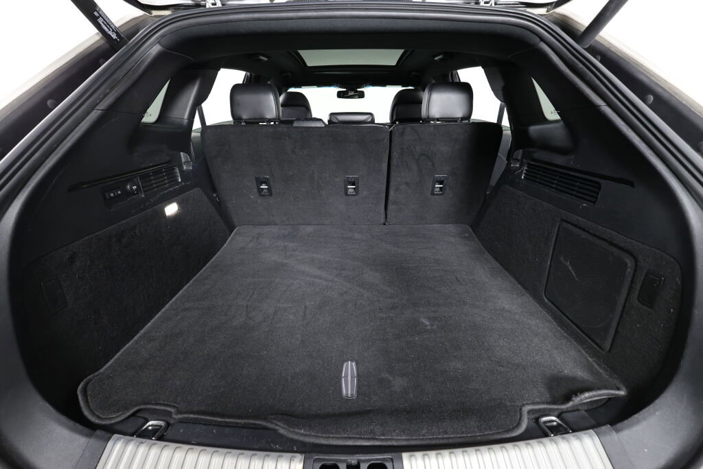 Used 2017 Lincoln MKX Reserve w/ Luxury Package image 17