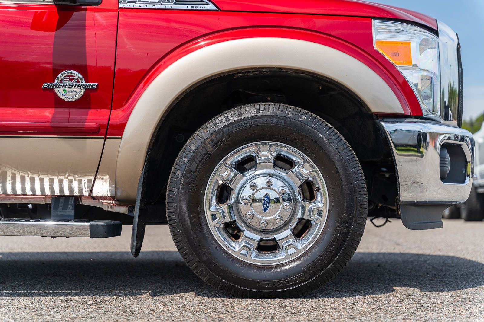 Used 2014 Ford F250 Lariat w/ Lariat Ultimate Package image 9
