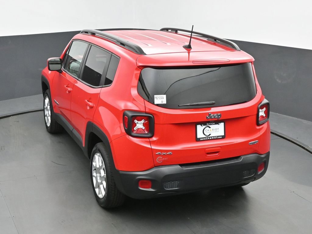 Used 2020 Jeep Renegade Latitude w/ Cold Weather Group AWD/4WD image 38