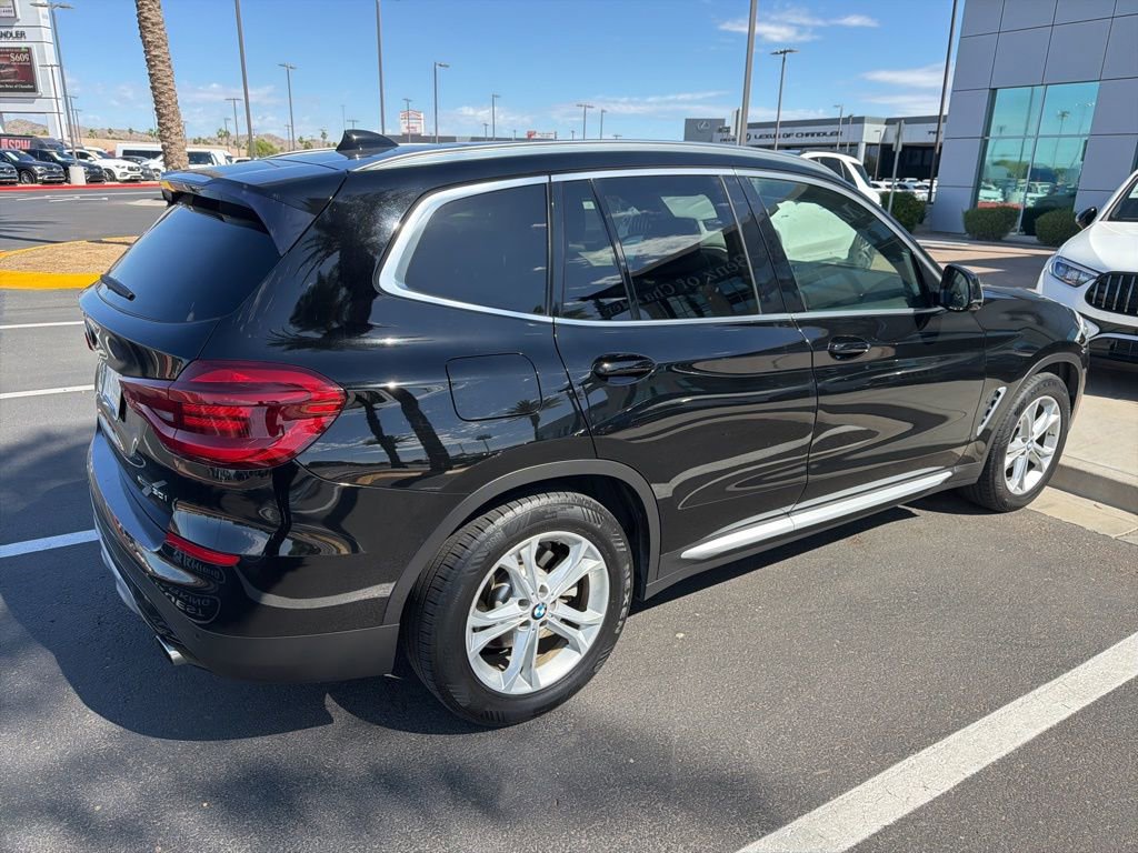 Used 2018 BMW X3 xDrive30i w/ Premium Package AWD/4WD image 5