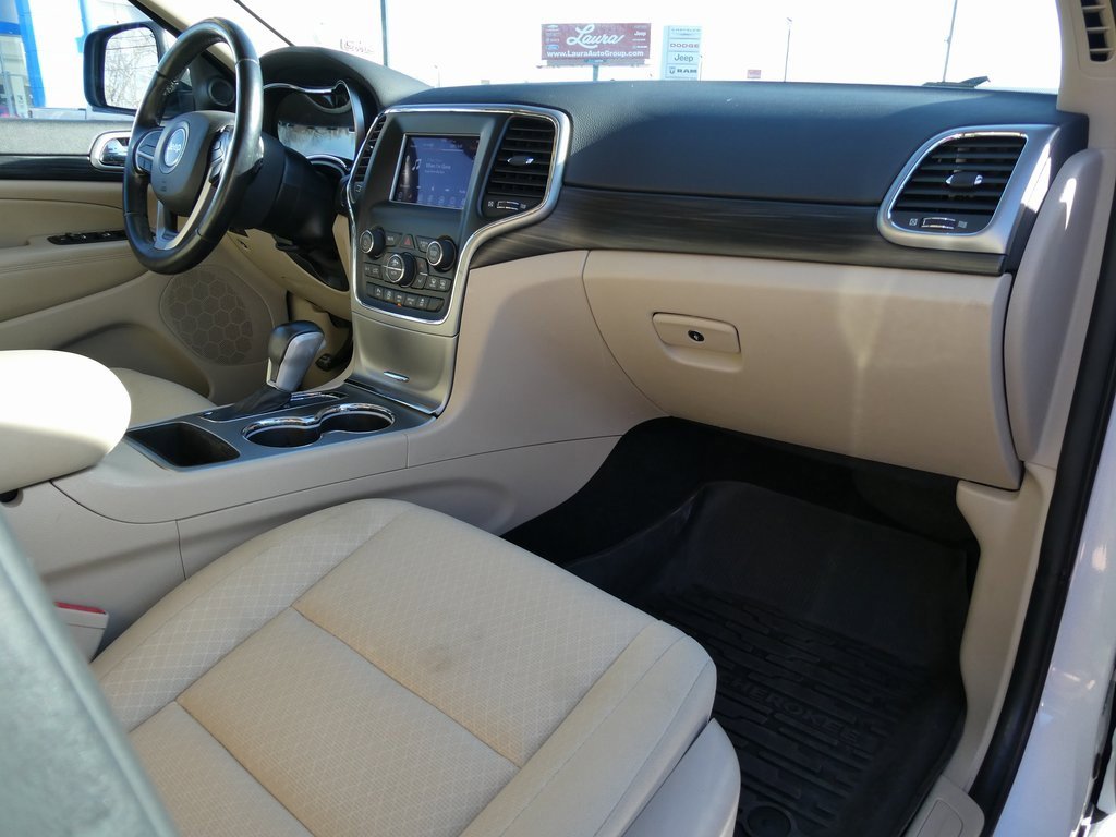 Used 2020 Jeep Grand Cherokee Laredo image 14
