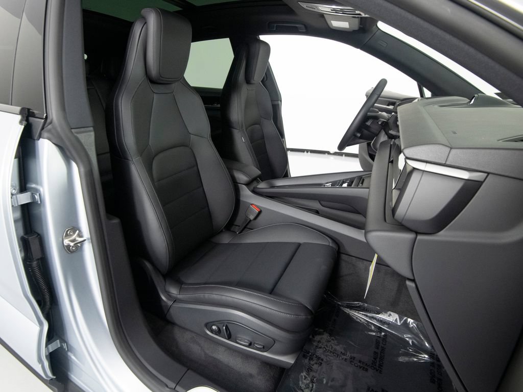 New 2026 Porsche Macan 4 Electric AWD/4WD image 34
