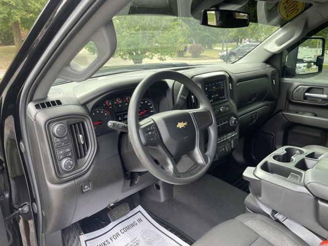 Used 2024 Chevrolet Silverado 2500 Custom w/ Custom Value Package image 12