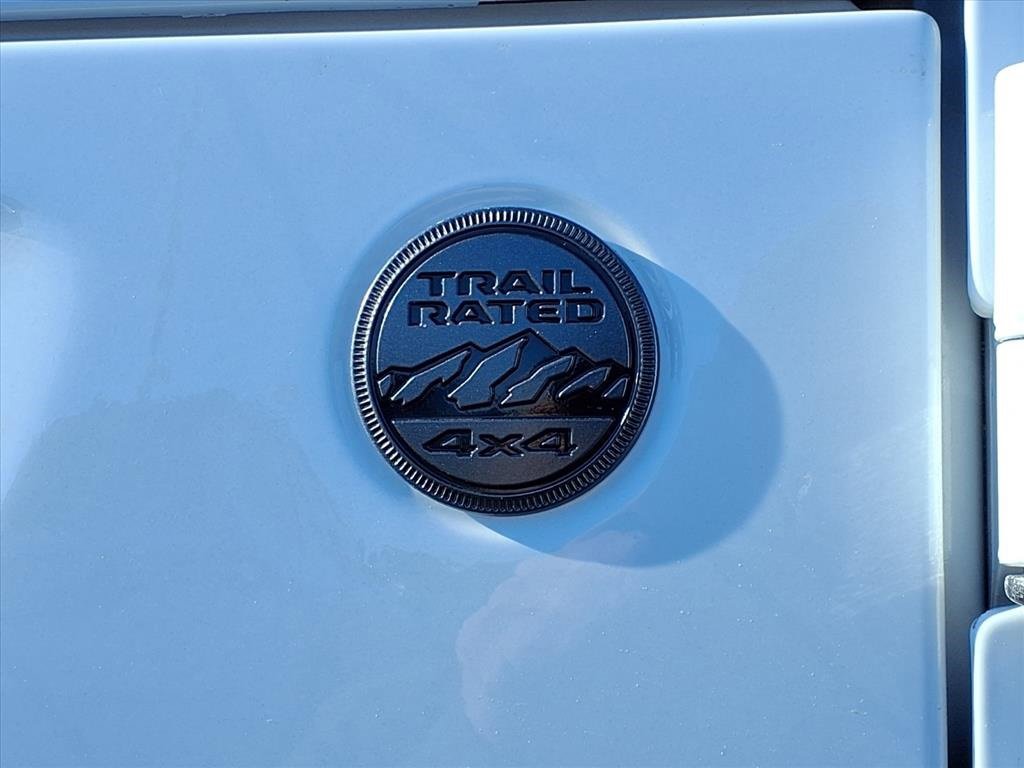 Used 2024 Jeep Wrangler Willys image 29