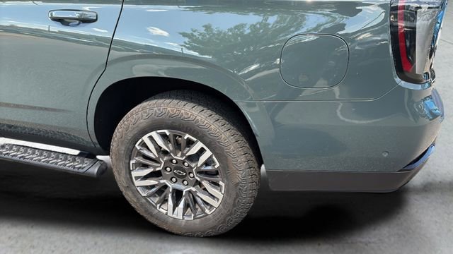 Used 2025 Chevrolet Tahoe Z71 w/ Z71 Off-Road Package AWD/4WD image 30