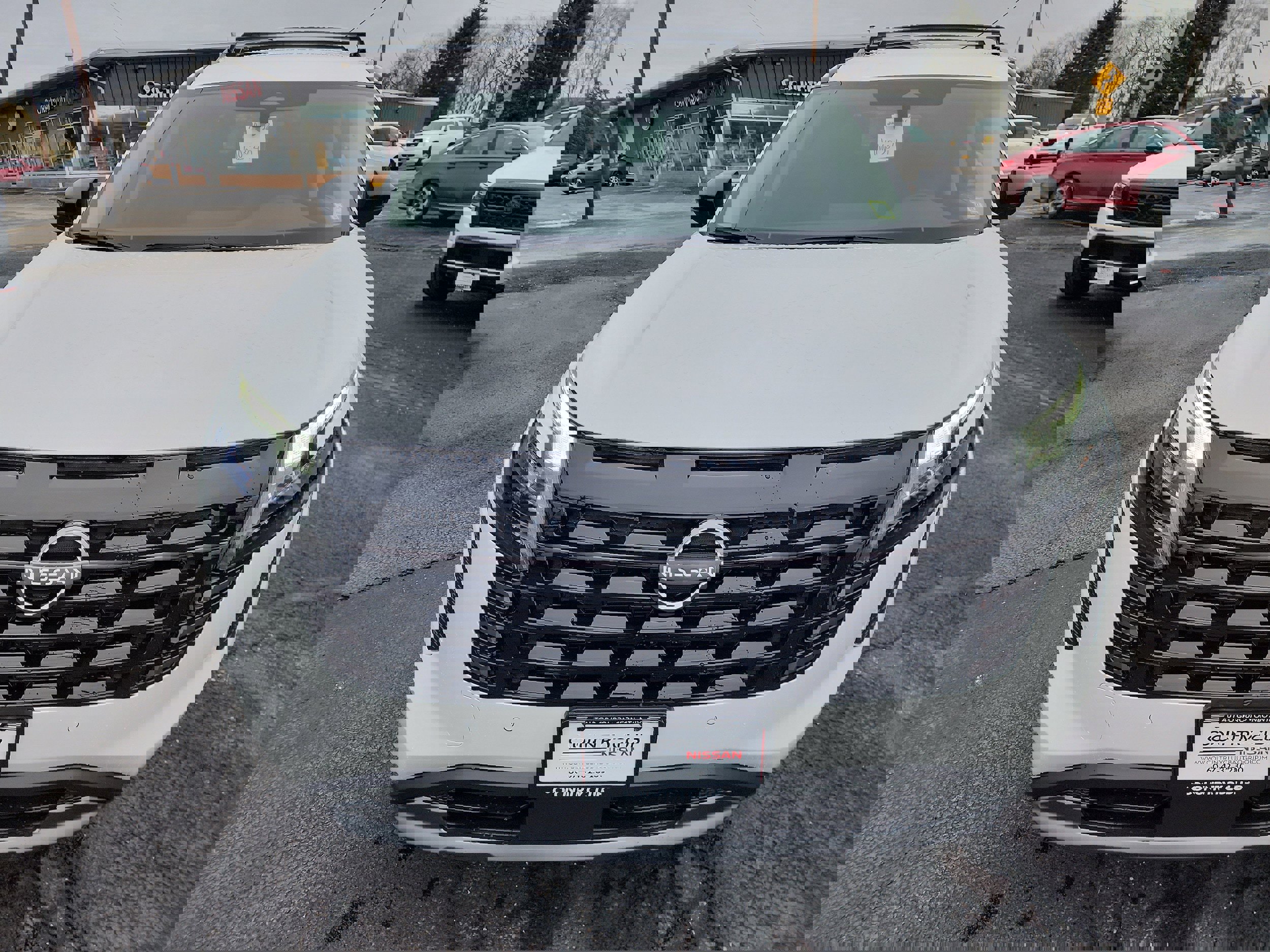 New 2026 Nissan Pathfinder SL image 3