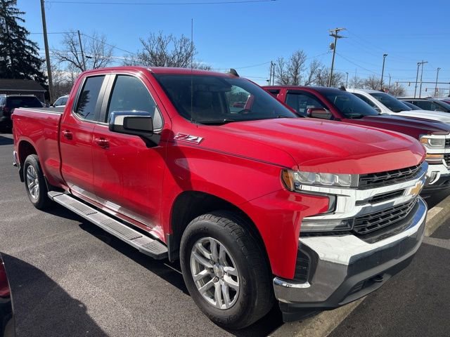 Used 2022 Chevrolet Silverado 1500 LT w/ Z71 Off-Road Package image 2