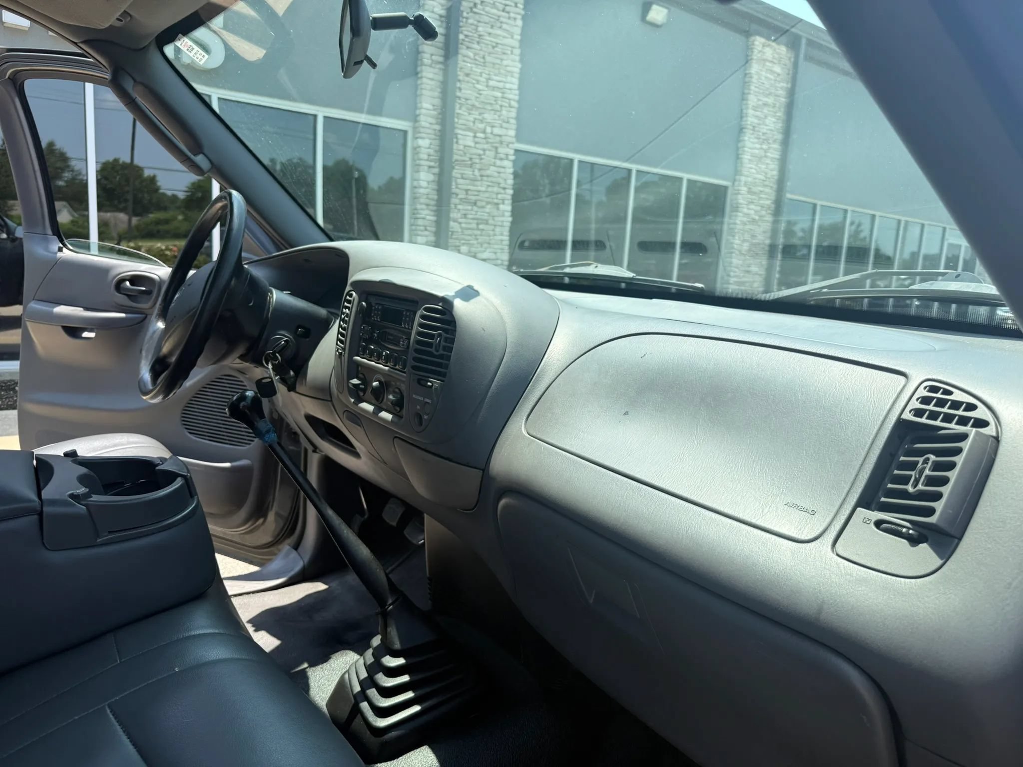 Used 2003 Ford F150 XL RWD image 12