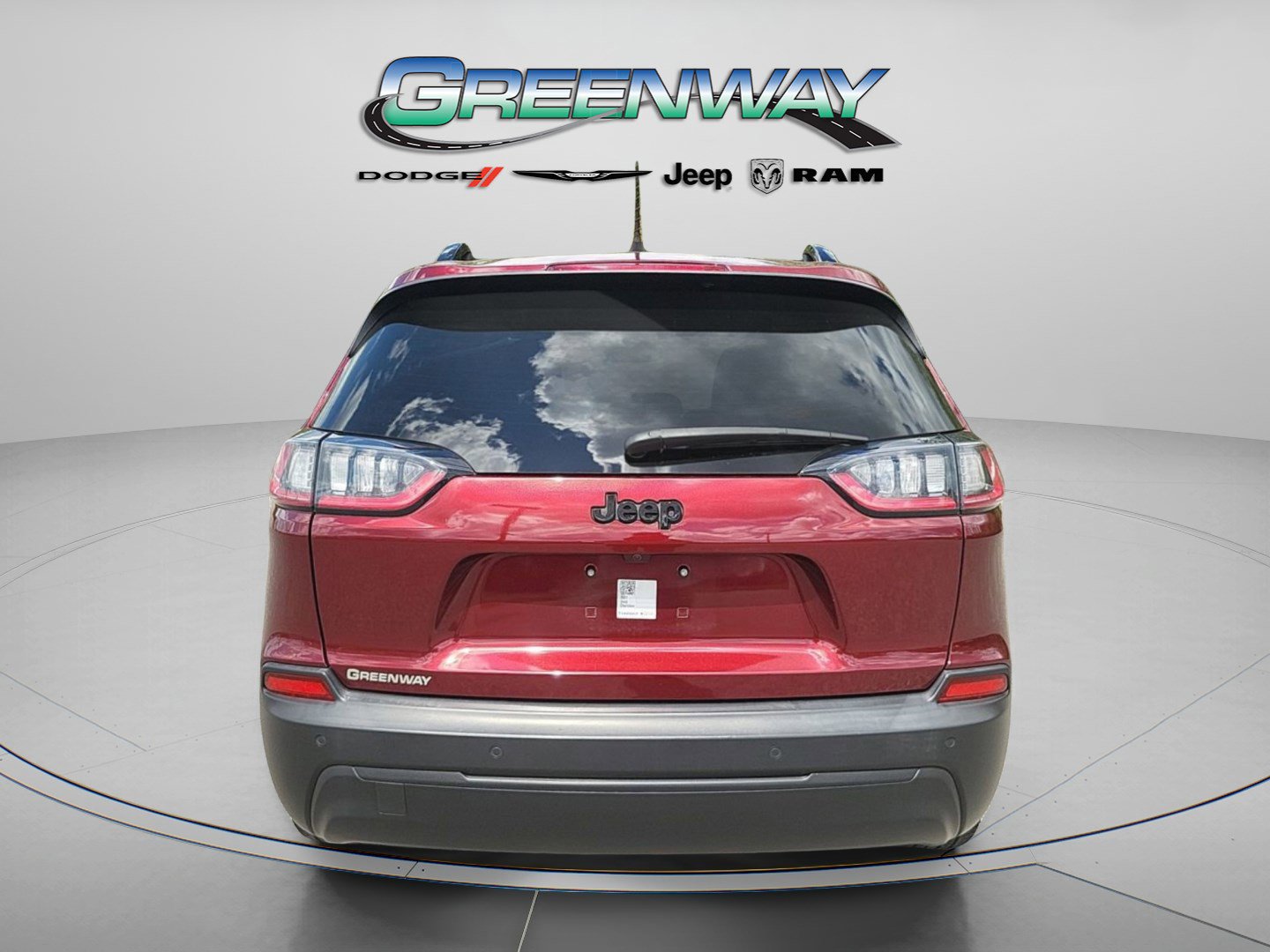 Used 2021 Jeep Cherokee Latitude Plus FWD image 2