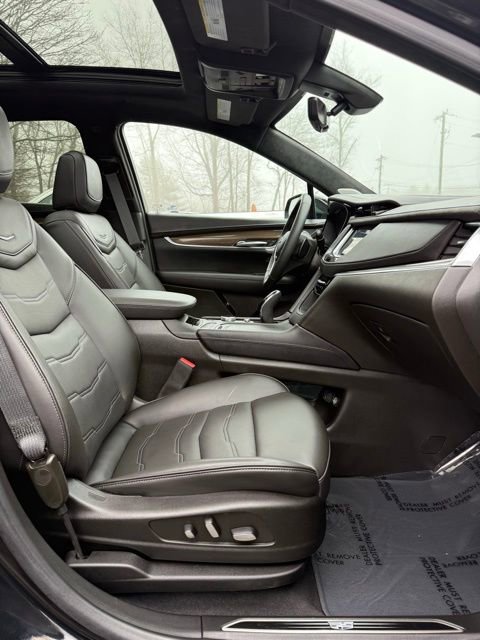 Used 2023 Cadillac XT5 Premium Luxury w/ Platinum Package image 14