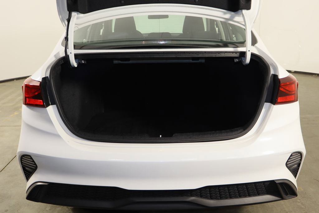 Used 2024 Kia Forte LXS image 19