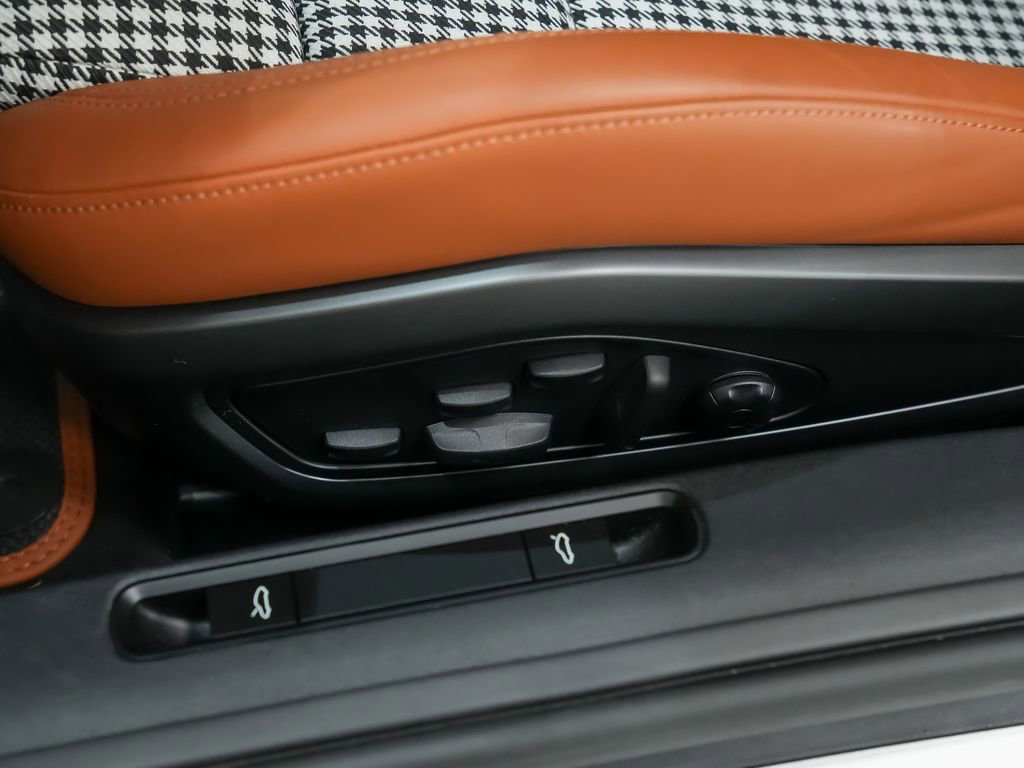 Certified 2024 Porsche 911 Turbo image 22