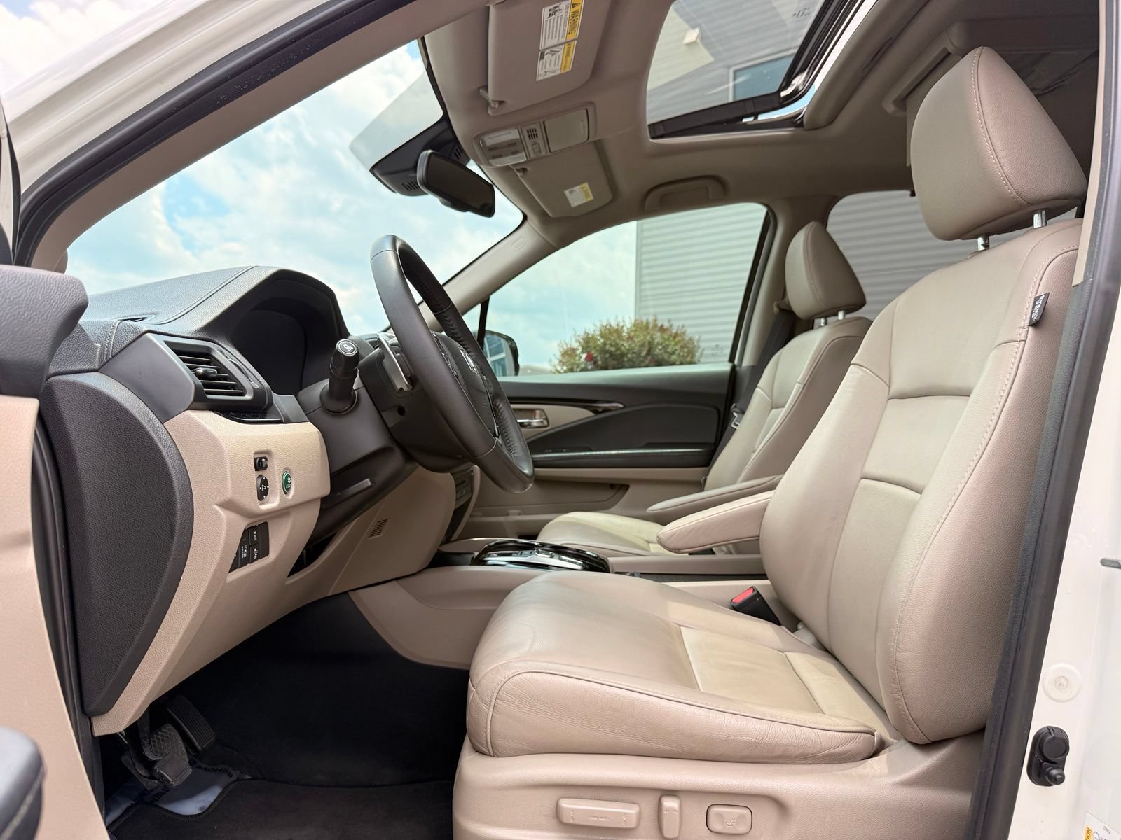 Used 2018 Honda Pilot Touring image 14