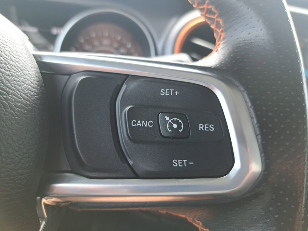Used 2020 Jeep Gladiator Mojave AWD/4WD image 13