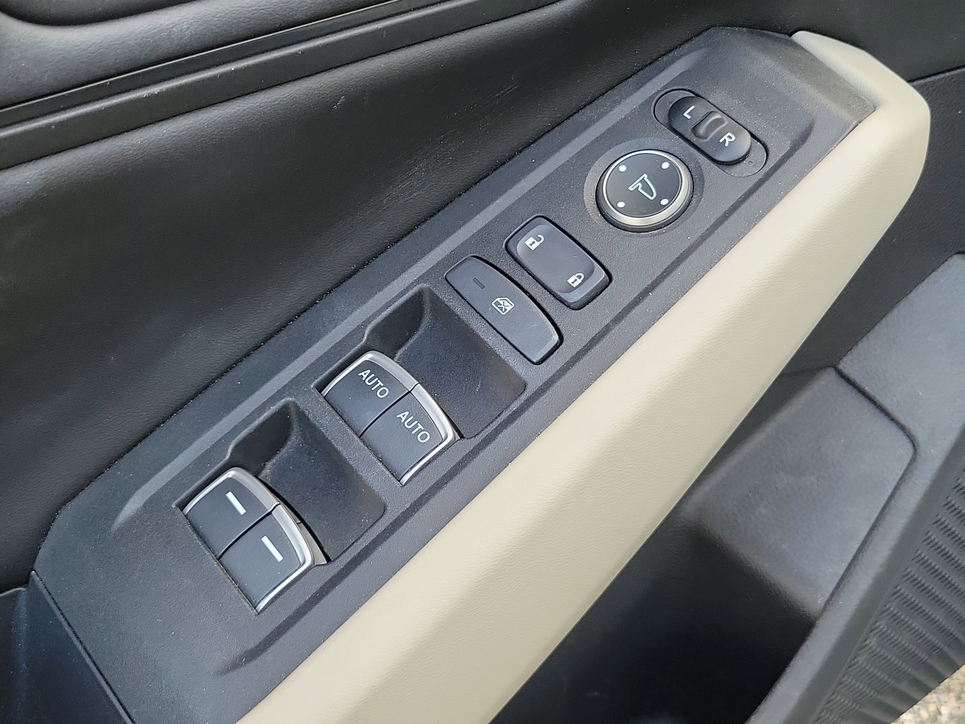 Used 2023 Honda Accord EX image 21