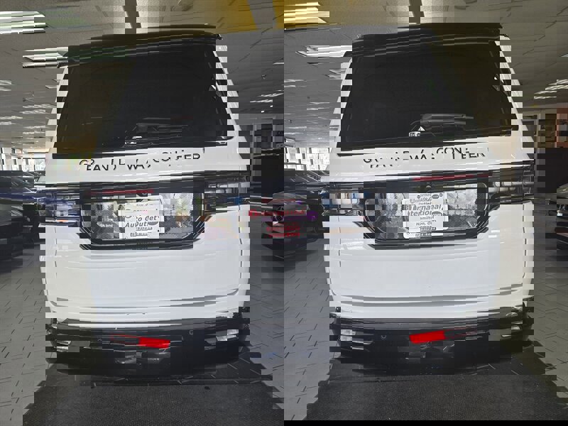 Used 2024 Jeep Grand Wagoneer L Series II w/ Quick Order Packagew 28T image 4