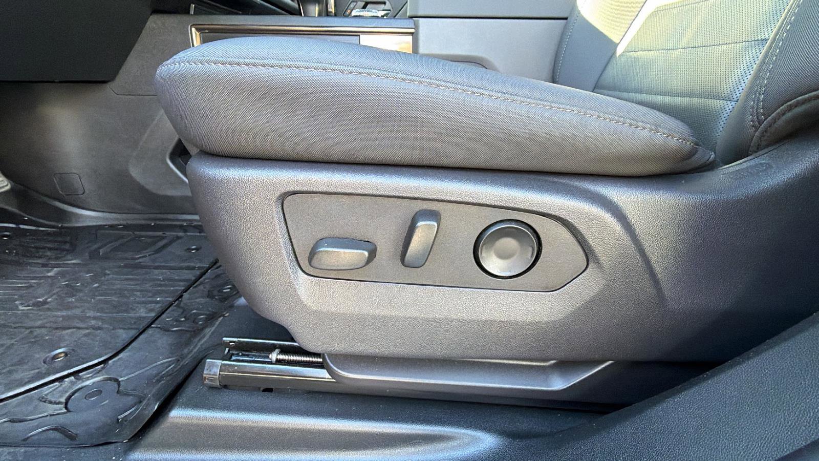 Certified 2024 GMC Hummer EV 3X w/ LPO, Illumination Package image 19