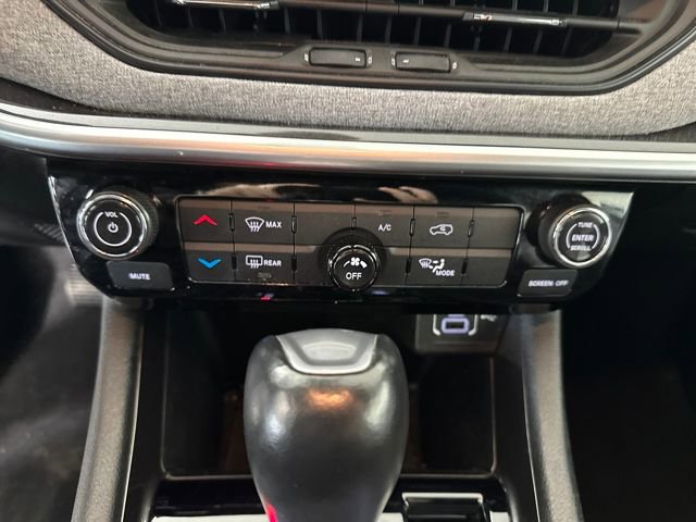 Used 2023 Jeep Compass Latitude image 23
