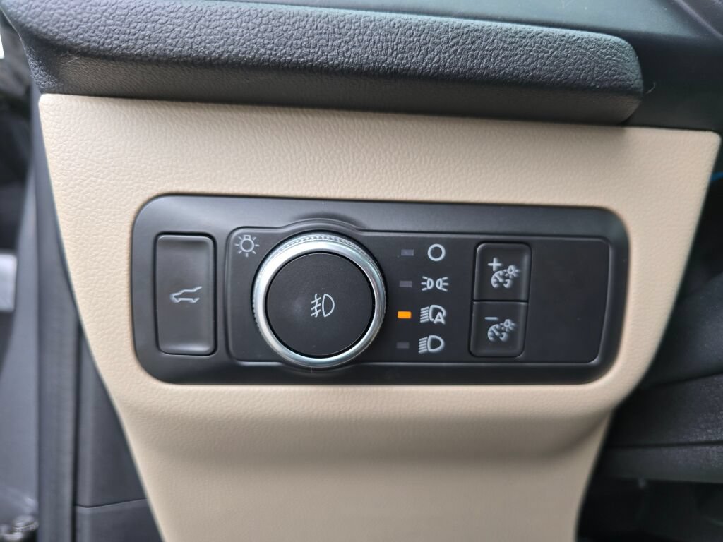 Used 2022 Ford Escape SEL AWD/4WD image 18