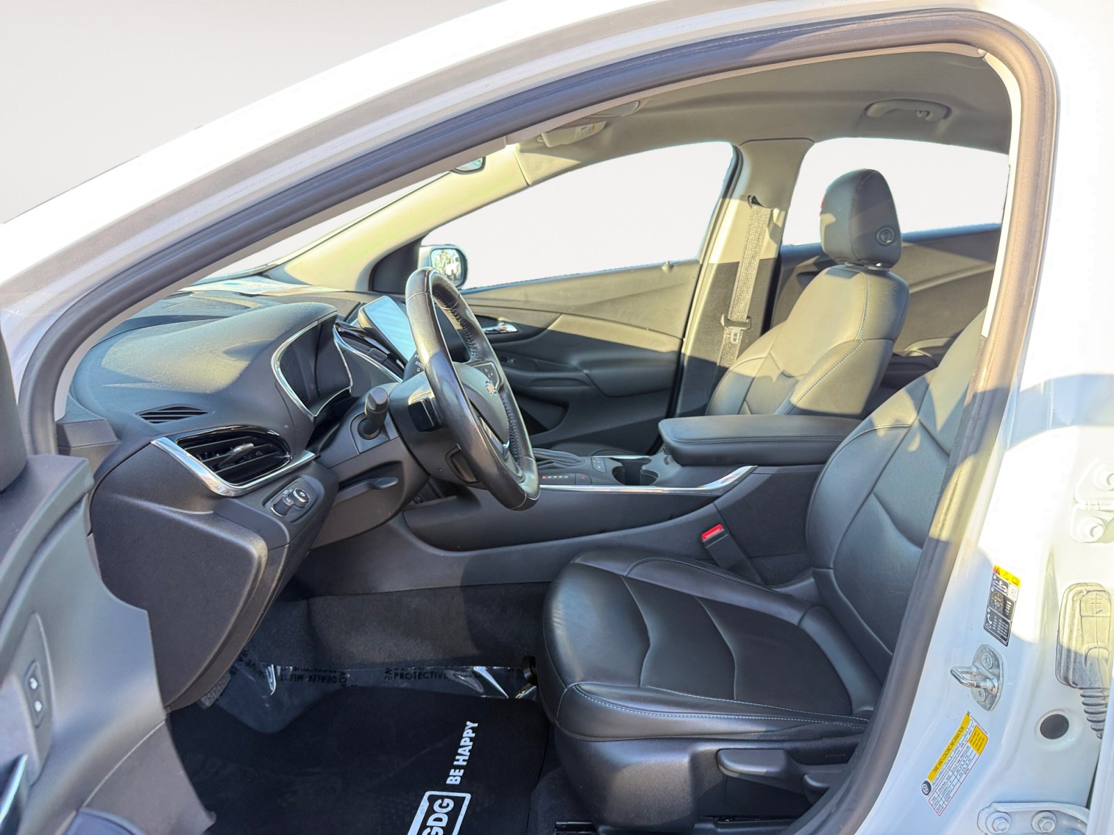 Used 2018 Chevrolet Volt Premier w/ Driver Confidence Package image 10