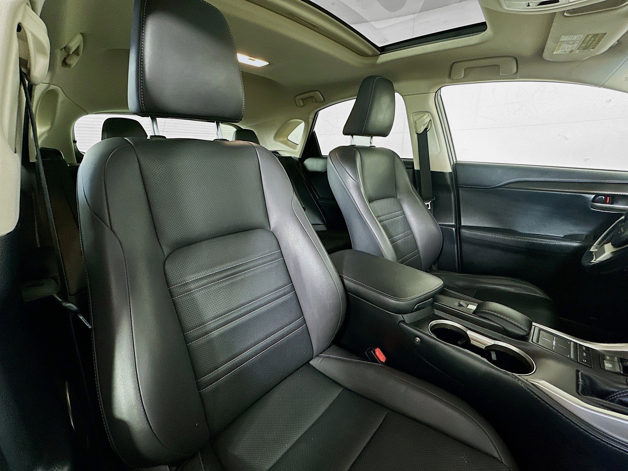 Used 2015 Lexus NX 200t AWD w/ Premium Package image 28