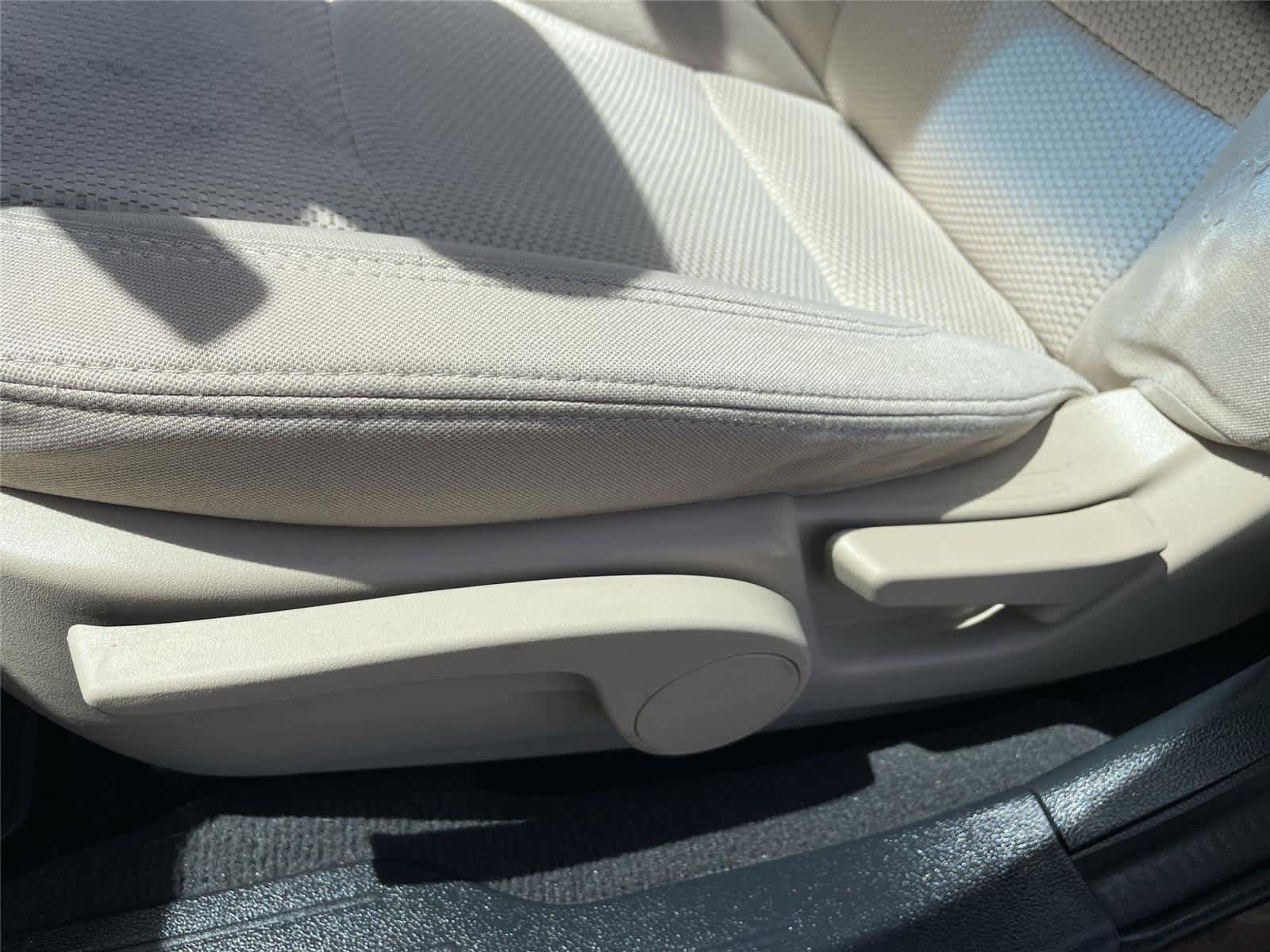 Used 2019 Subaru Outback 2.5i AWD/4WD image 13