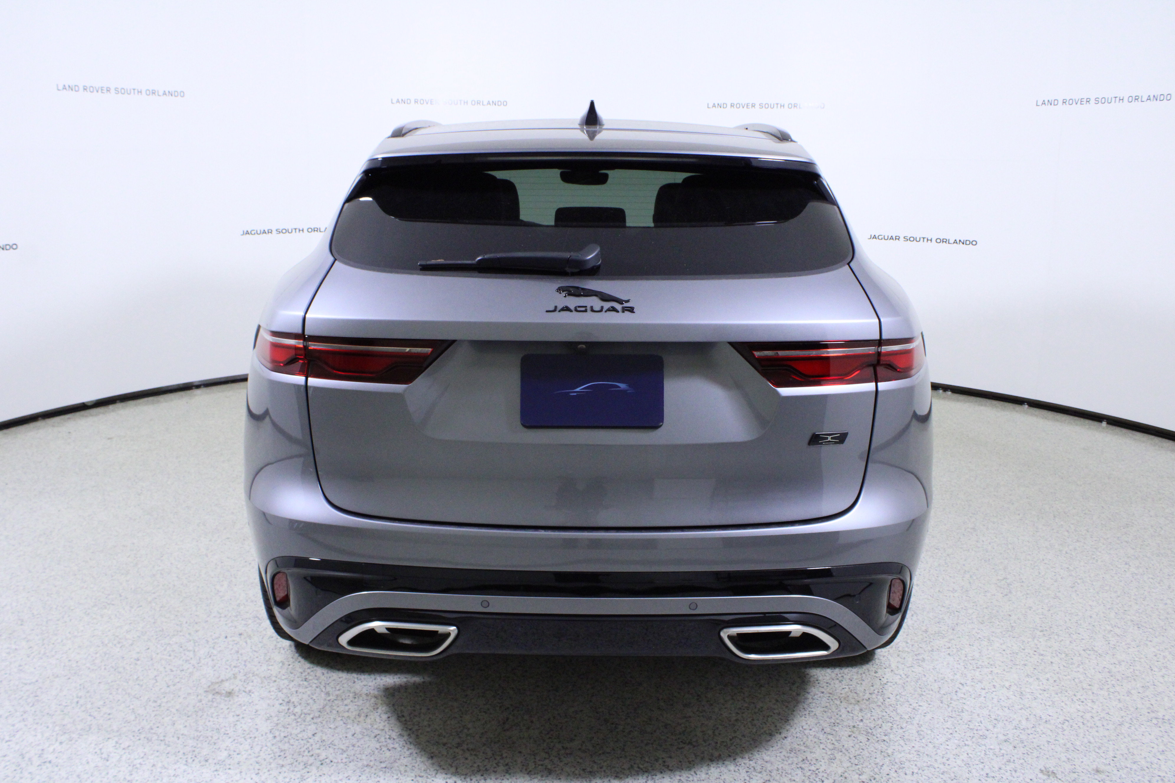 New 2026 Jaguar F-PACE R-Dynamic S image 6