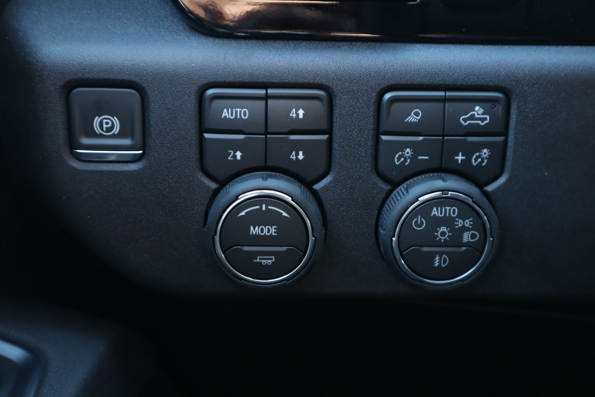 New 2026 Chevrolet Silverado 2500 High Country w/ Midnight Edition AWD/4WD image 12
