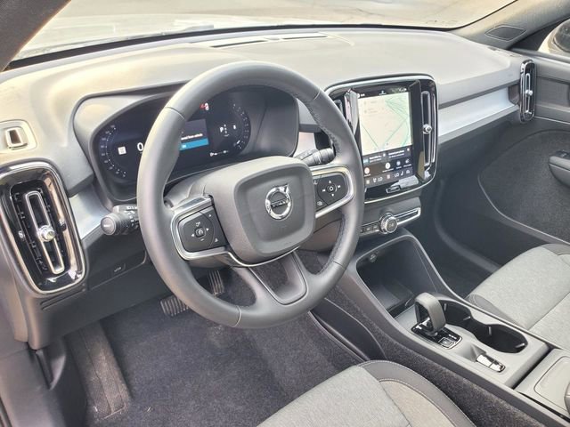 Certified 2026 Volvo XC40 B5 Core w/ Climate Package AWD/4WD image 15