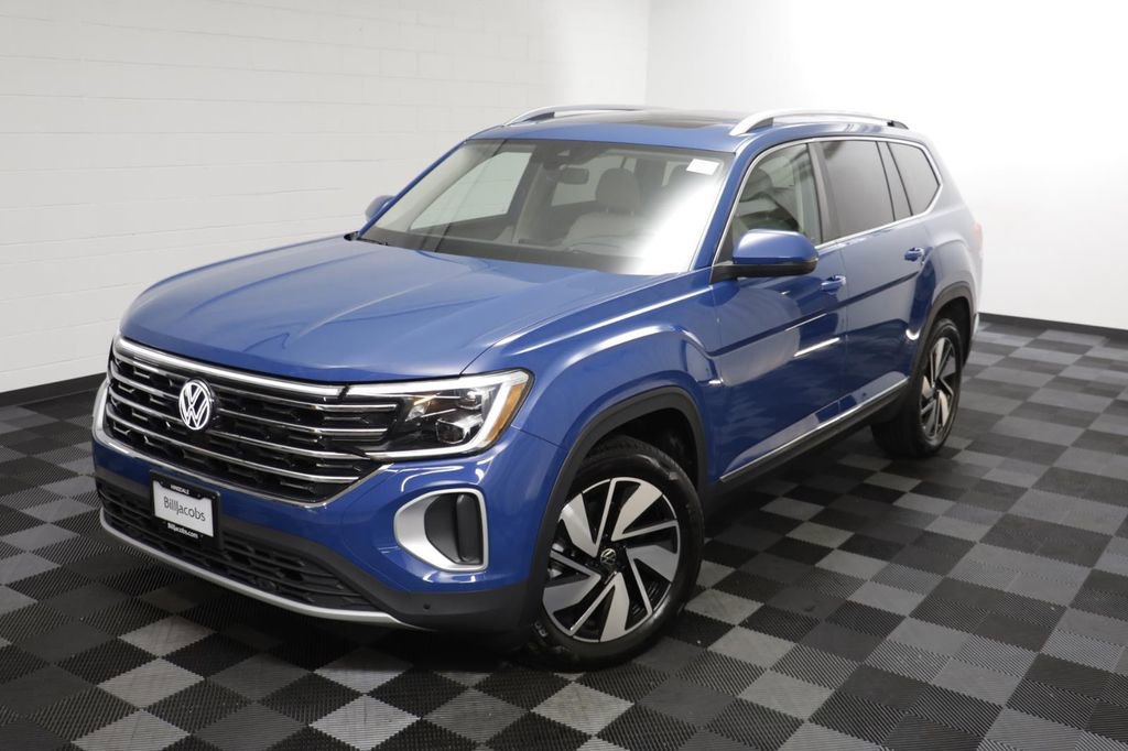 Used 2025 Volkswagen Atlas SEL image 2