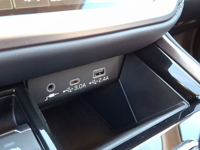 Used 2025 Subaru Outback Premium w/ Popular Package #1A image 28