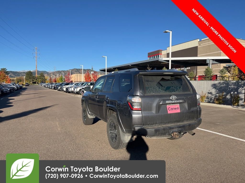 Used 2015 Toyota 4Runner SR5 Premium image 5