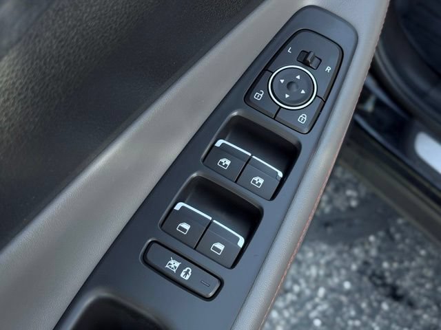 Used 2019 Hyundai Santa Fe Limited w/ Cargo Package AWD/4WD image 16