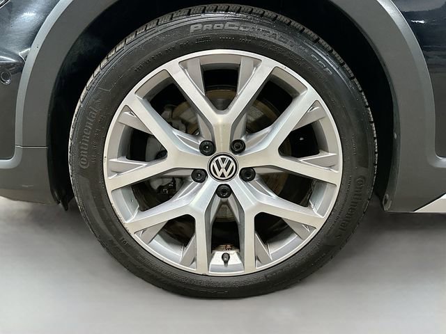 Used 2019 Volkswagen Golf Alltrack image 34