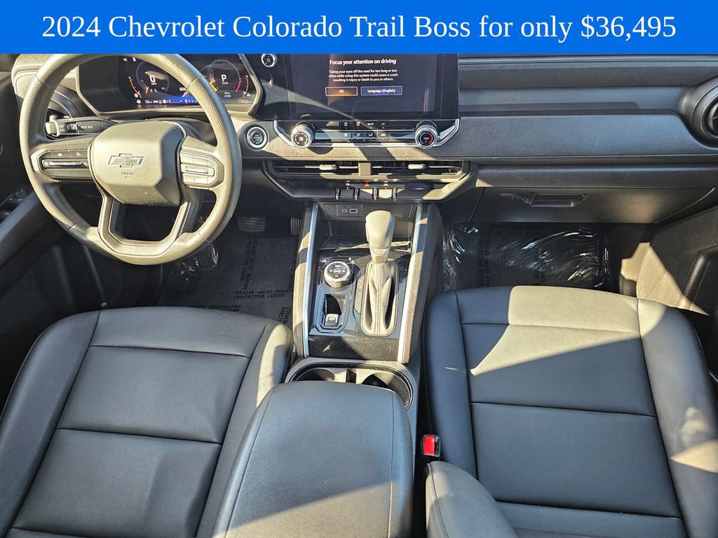 Used 2024 Chevrolet Colorado Trail Boss w/ Advanced Trailering Package AWD/4WD image 15