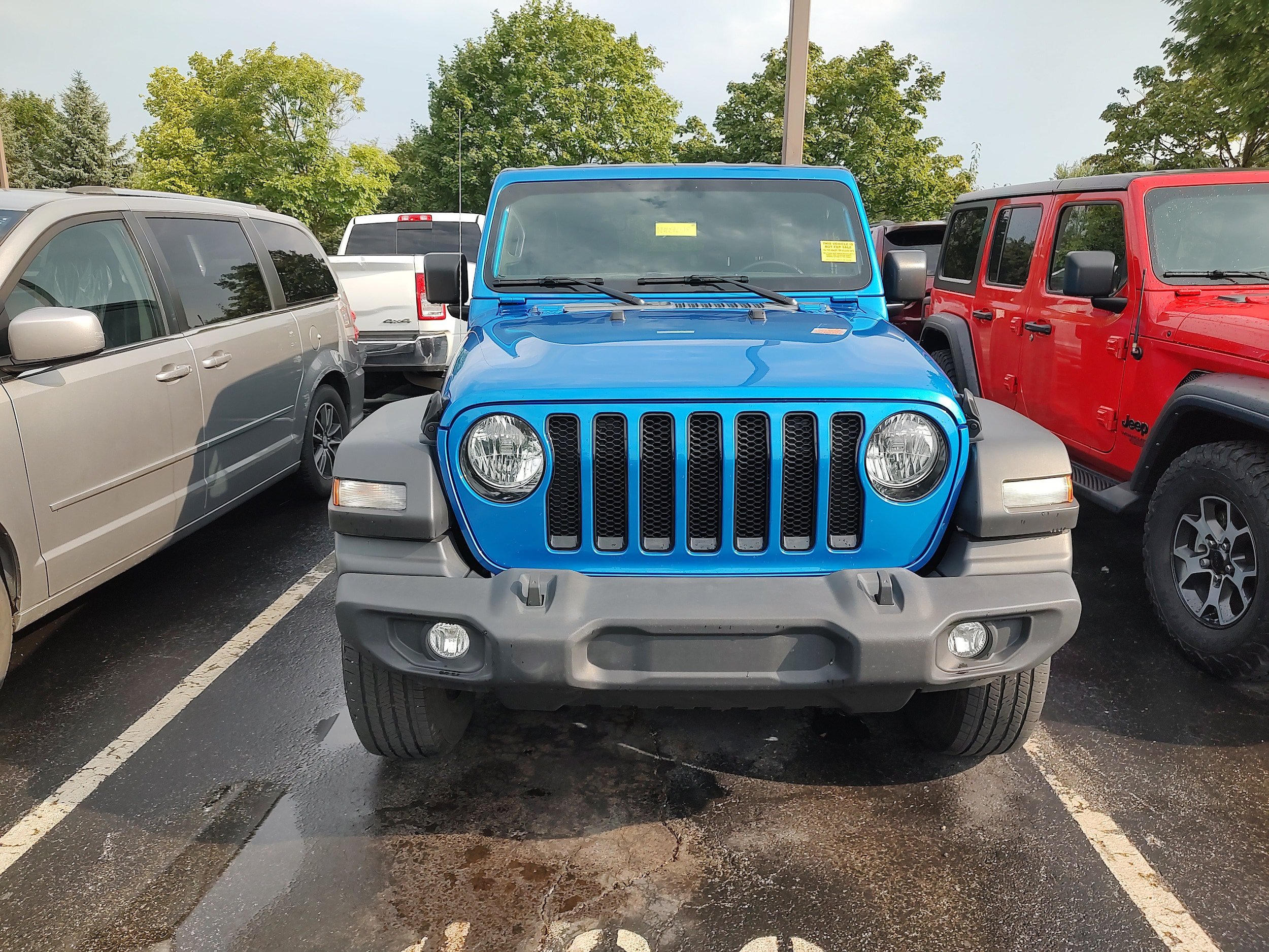 Used 2022 Jeep Wrangler Unlimited Sport AWD/4WD image 2