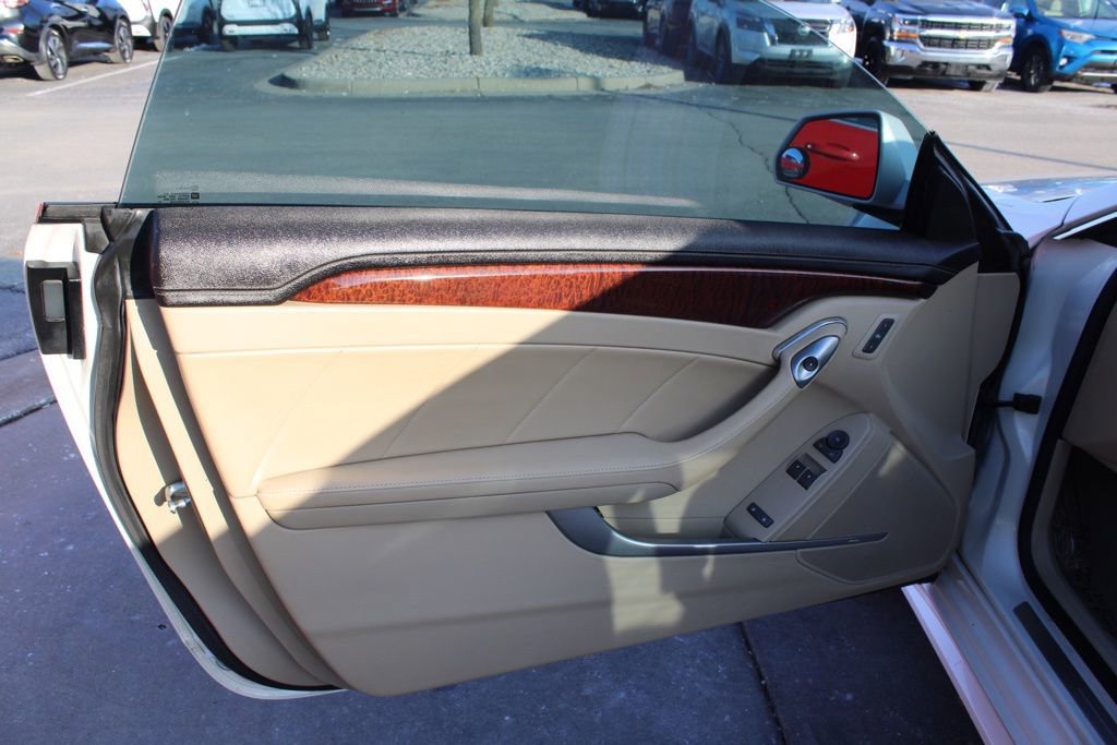 Used 2011 Cadillac CTS Premium image 17