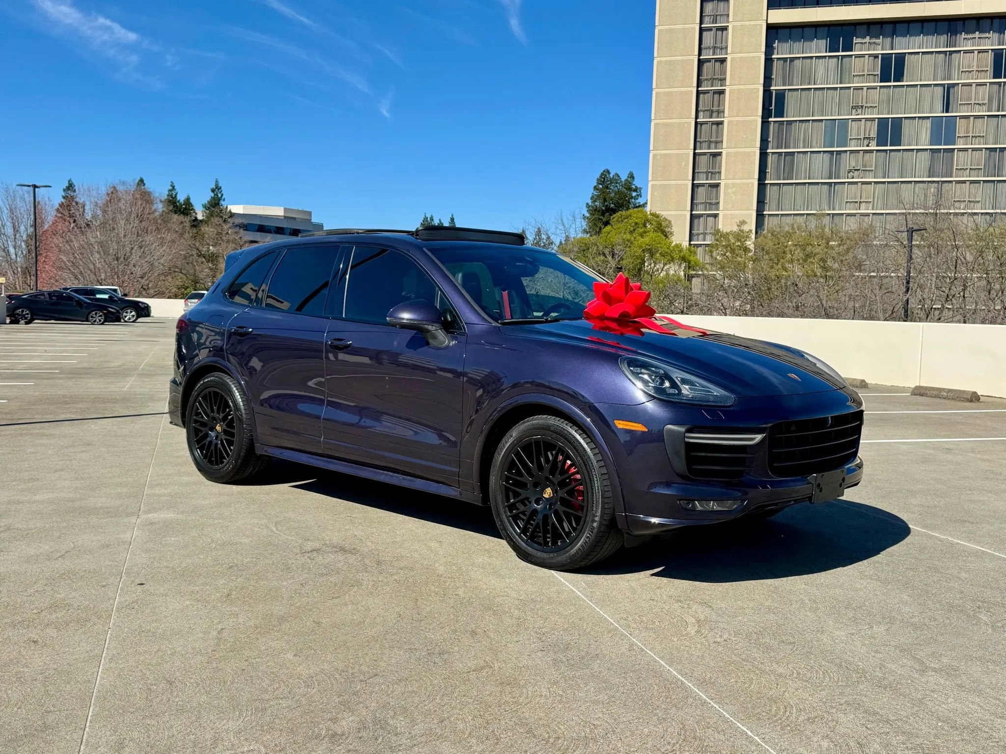 Used 2018 Porsche Cayenne GTS w/ Premium Package Plus AWD/4WD image 13