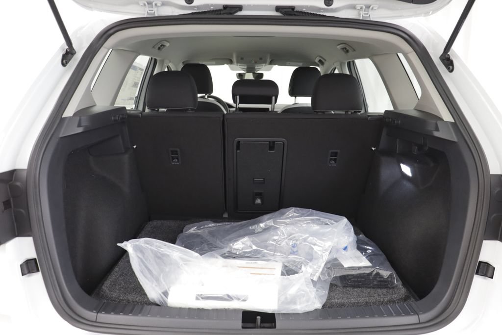 New 2026 Volkswagen Taos S AWD/4WD image 18