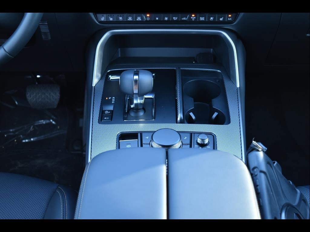 New 2025 MAZDA CX-70 3.3 Turbo w/ Premium Plus Pkg image 17