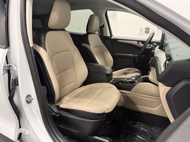 Certified 2022 Ford Escape SEL FWD image 35