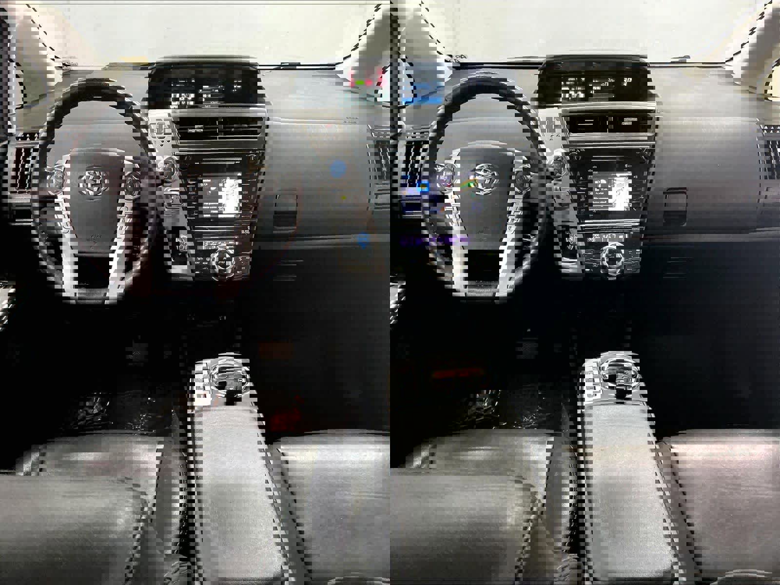 Used 2015 Toyota Prius V Four image 15