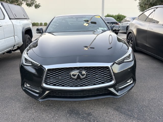 Used 2022 INFINITI Q60 3.0t Luxe w/ Essential Package AWD/4WD image 2