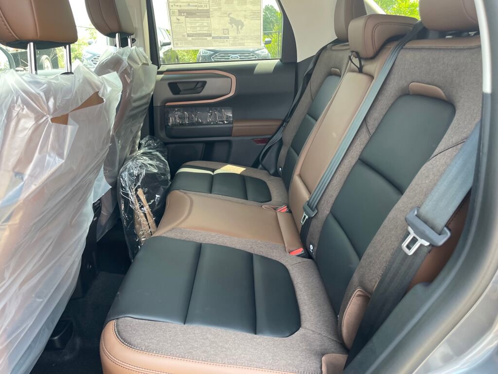 New 2025 Ford Bronco Sport Outer Banks image 13