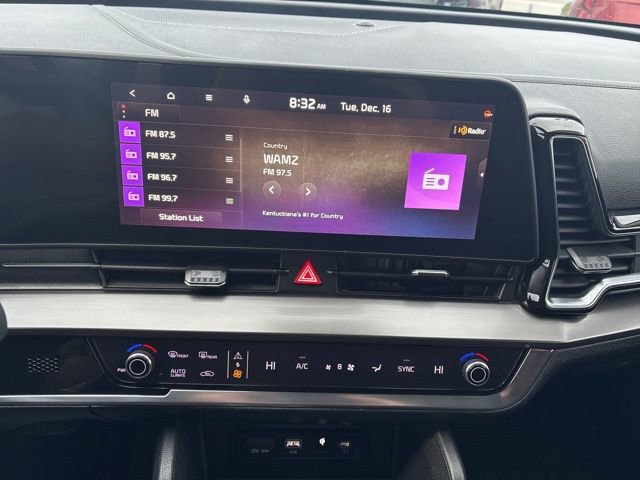 Used 2023 Kia Sportage EX image 16