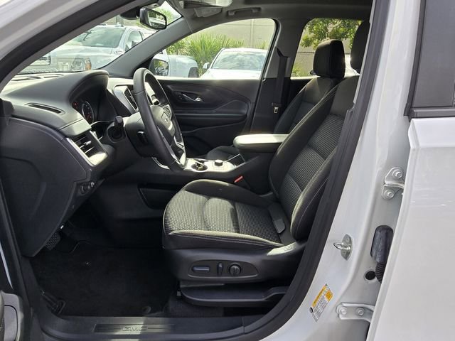 Used 2023 GMC Terrain SLE w/ Driver Convenience Package FWD image 12