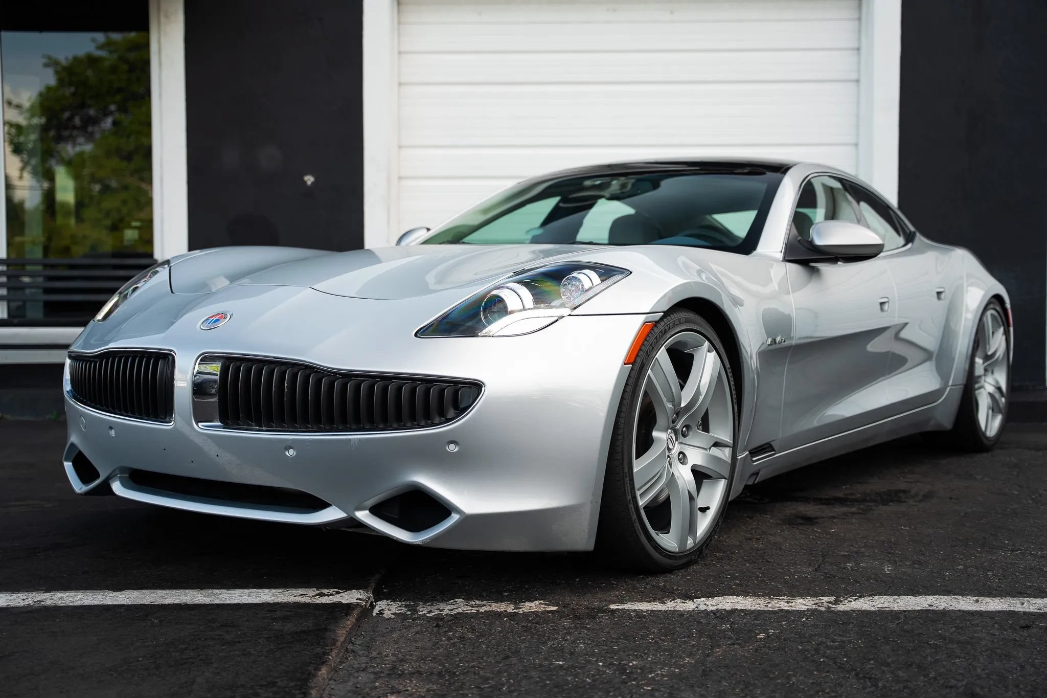 Used 2012 Fisker Karma EcoChic RWD image 3