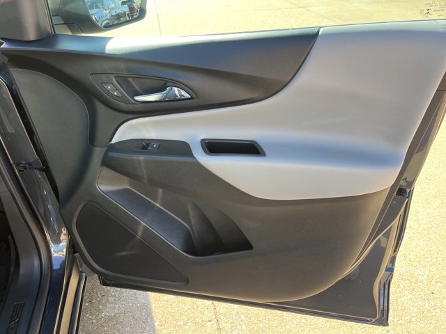 Used 2022 Chevrolet Equinox LS w/ LS Convenience Package image 52